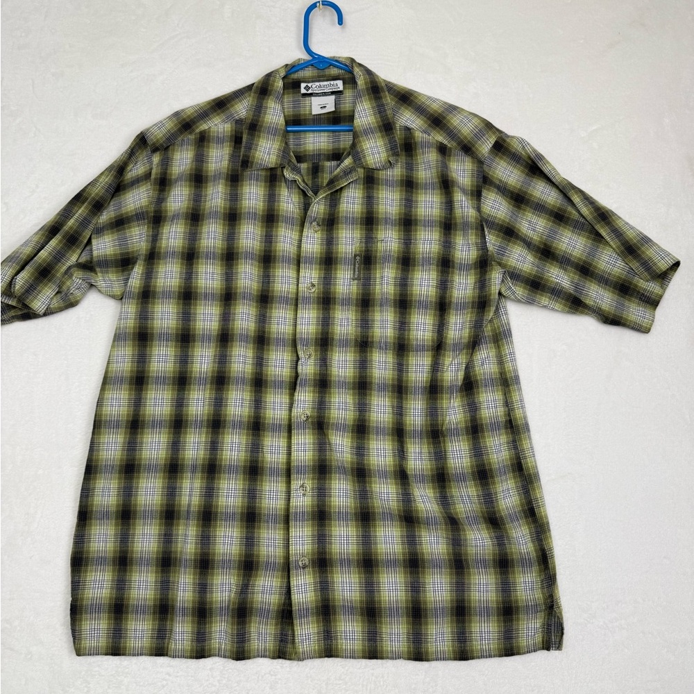 Columbia Sportswear Men’s Green Plaid Short Sleeve Button Down Shirt Size L